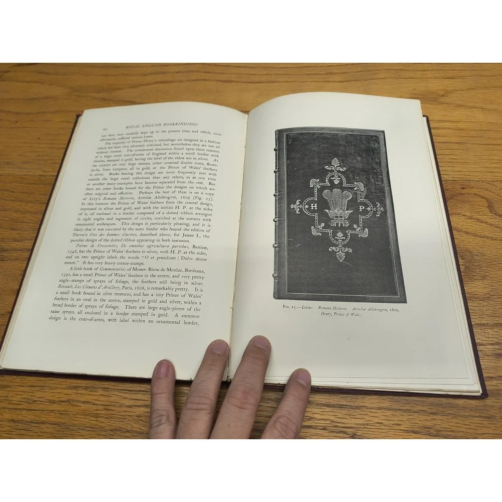 Royal English Bookbindings 1896‎ Cyril Davenport Hardcover